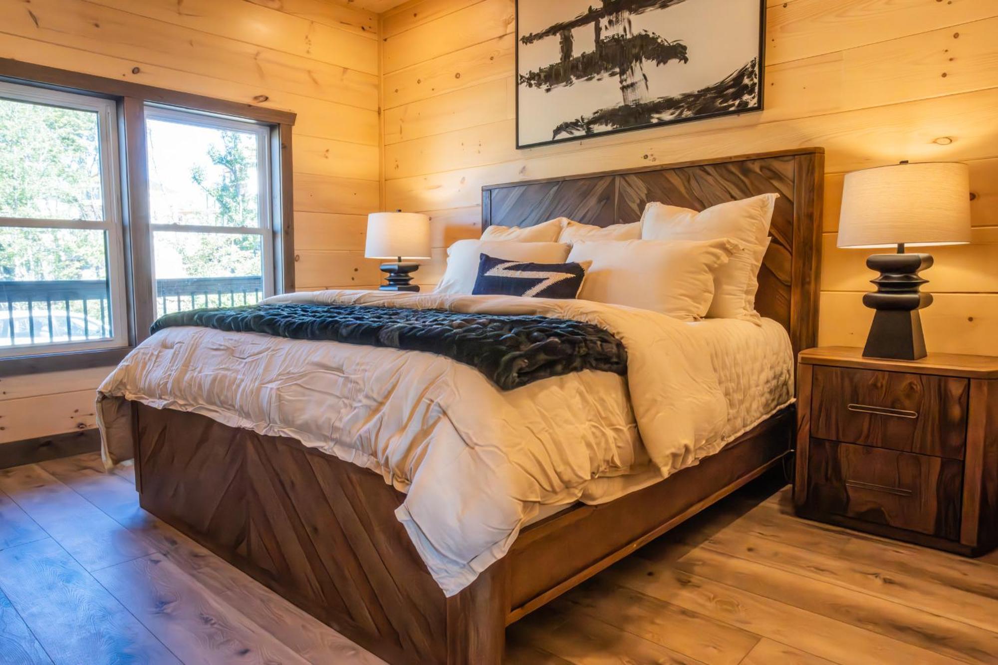 Luxury 12-Bedroom Cabin With Indoor Pool, Hot Tub & Movie Theater, Sleeps 36 Sevierville Exteriör bild