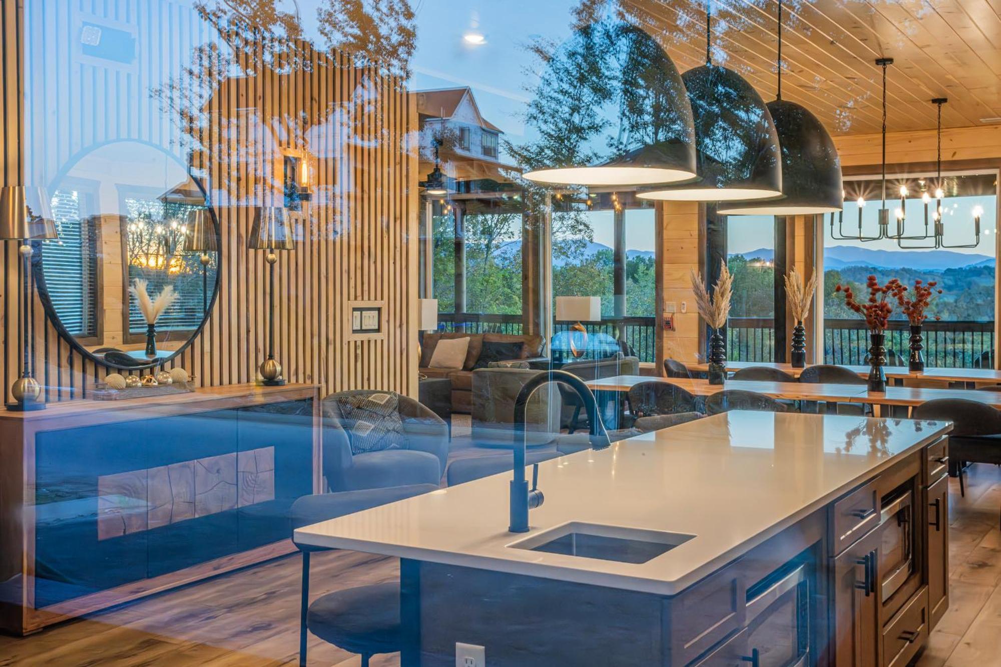 Luxury 12-Bedroom Cabin With Indoor Pool, Hot Tub & Movie Theater, Sleeps 36 Sevierville Exteriör bild